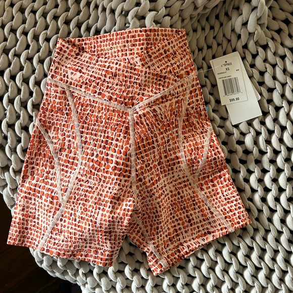 L*Space 🆕 Carter Bike Short-Size XS - Picture 3 of 7